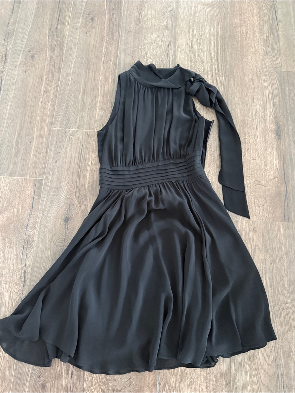 Banana Republic Black Sleeveless Tie-Shoulder Midi Dress